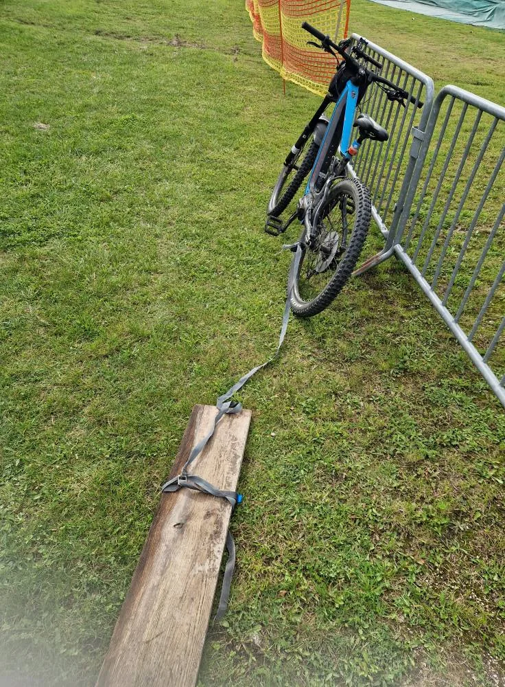 Przeszkoda na trasie MTB na Górze Kamieńsk